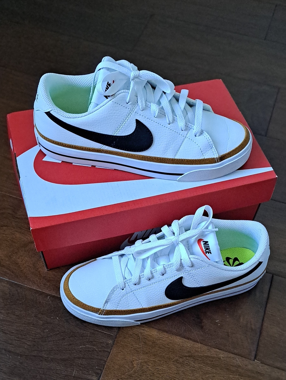 Nike Court Legacy